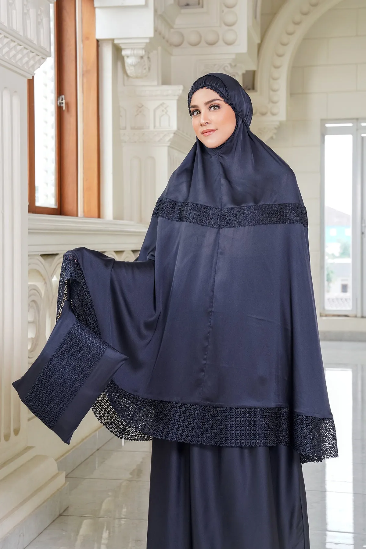 Lavish Prayer Robe - Dark Sapphire
